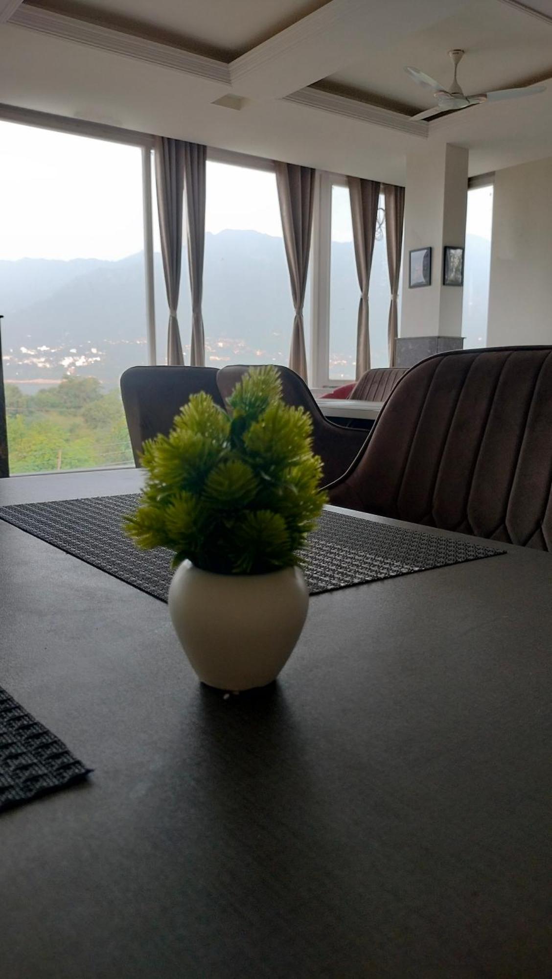 Govind Sagar View Hotel & Restaurant Bilaspur  Bagian luar foto