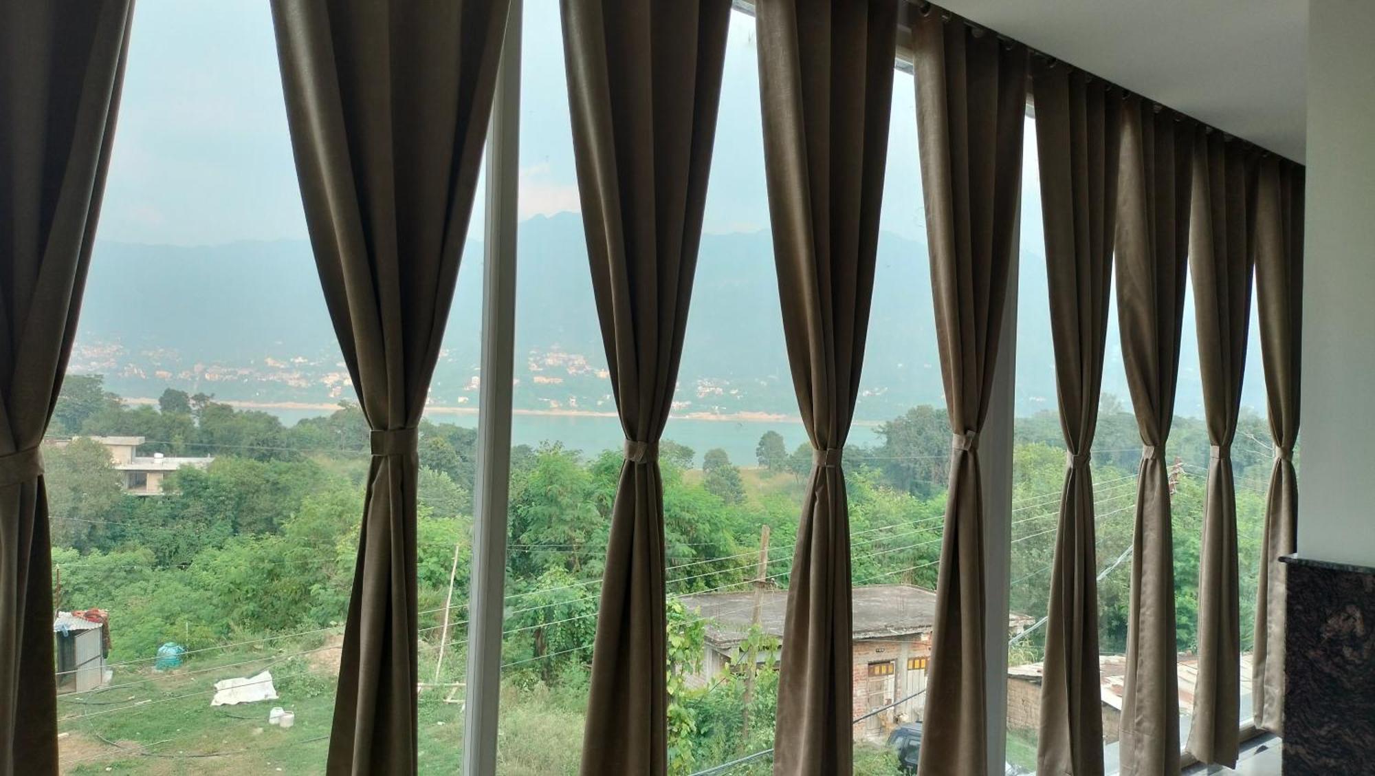 Govind Sagar View Hotel & Restaurant Bilaspur  Bagian luar foto