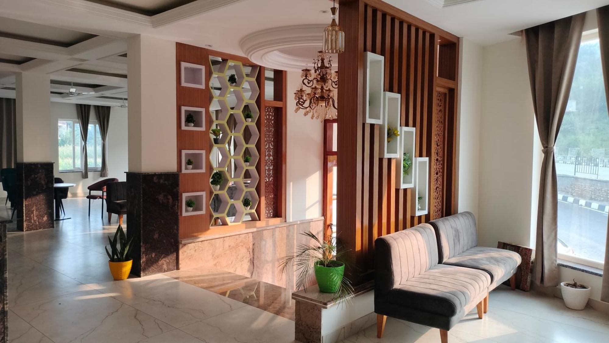 Govind Sagar View Hotel & Restaurant Bilaspur  Bagian luar foto