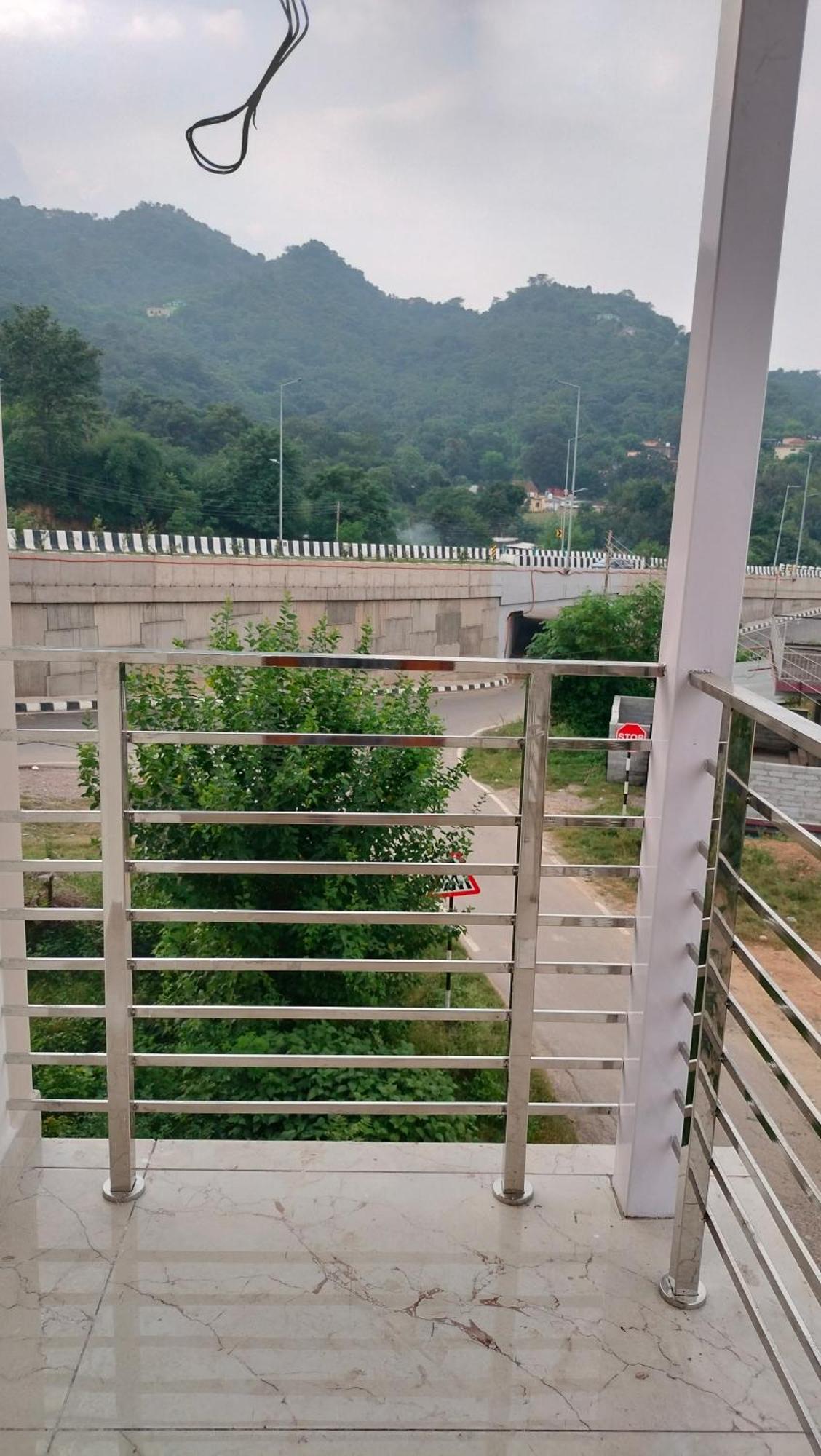 Govind Sagar View Hotel & Restaurant Bilaspur  Bagian luar foto