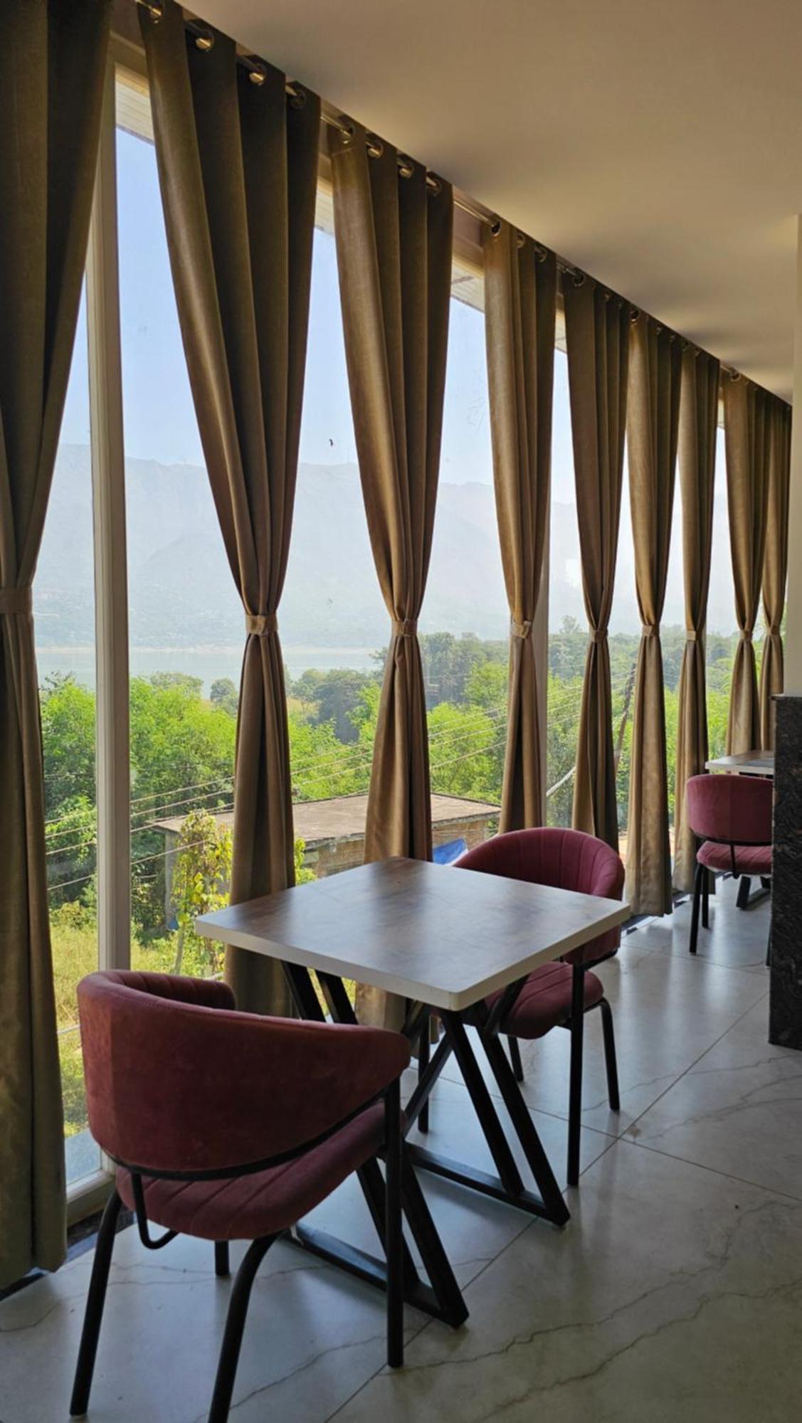Govind Sagar View Hotel & Restaurant Bilaspur  Bagian luar foto